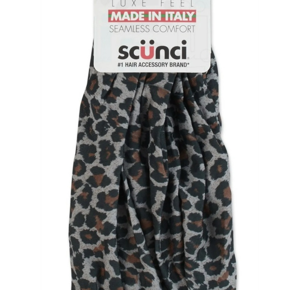 Scunci Black and Brown Hair Accessory